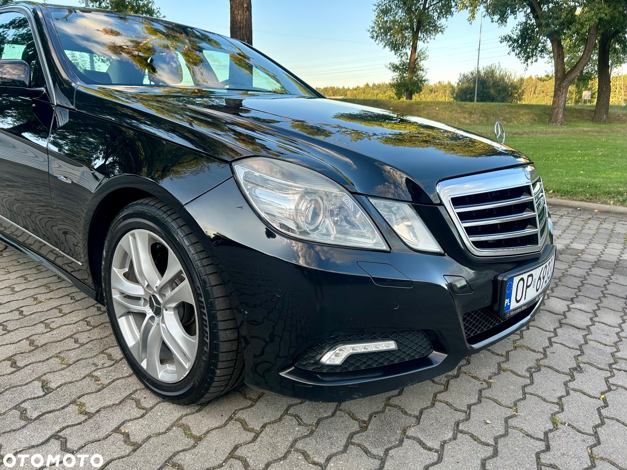 Mercedes-Benz Klasa E 350 CDI BlueEff Avantgarde - 3