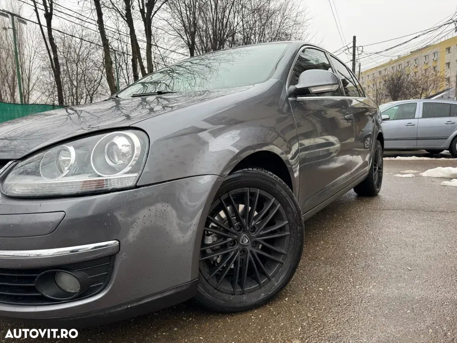 Volkswagen Jetta 1.6 Trendline - 6
