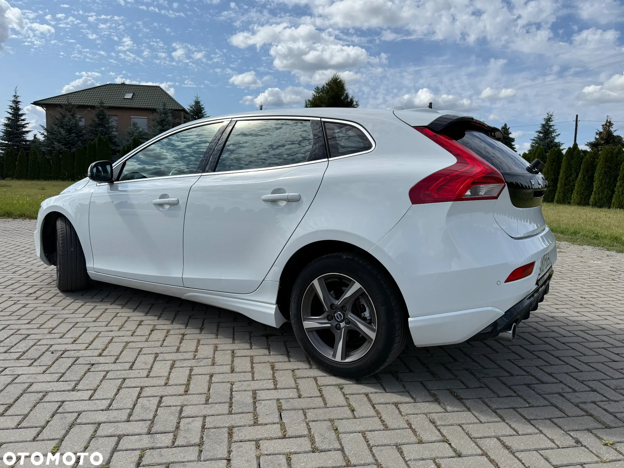 Volvo V40 D2 Drive-E R-Design Kinetic - 14