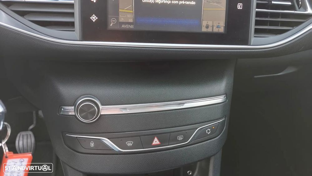 Peugeot 308 SW 1.6 BlueHDi Active - 18