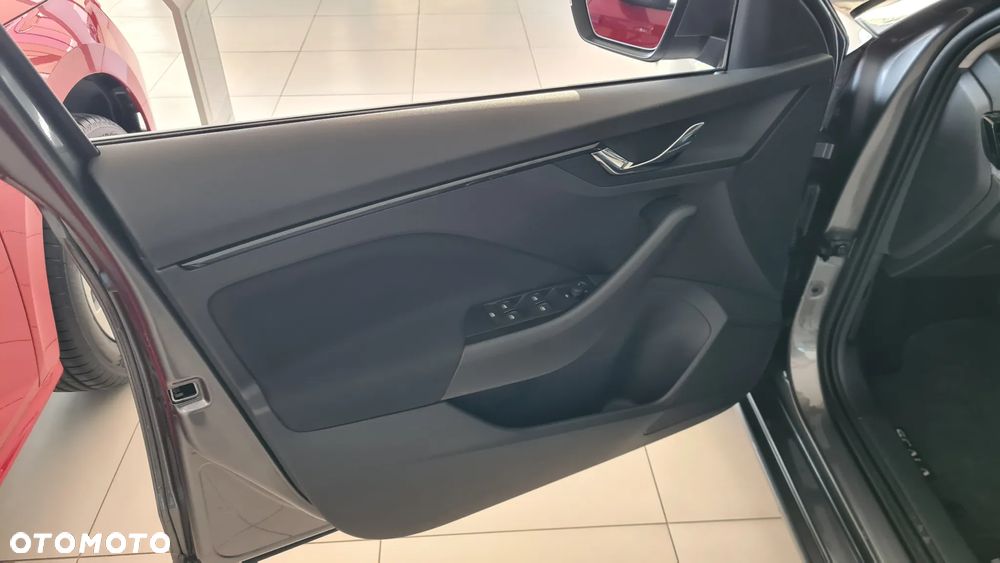 Skoda Scala 1.0 TSI Drive DSG - 8