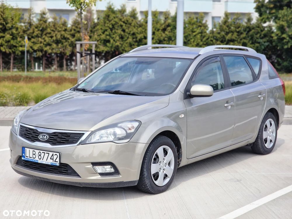 Kia Ceed 1.4 Comfort + - 4