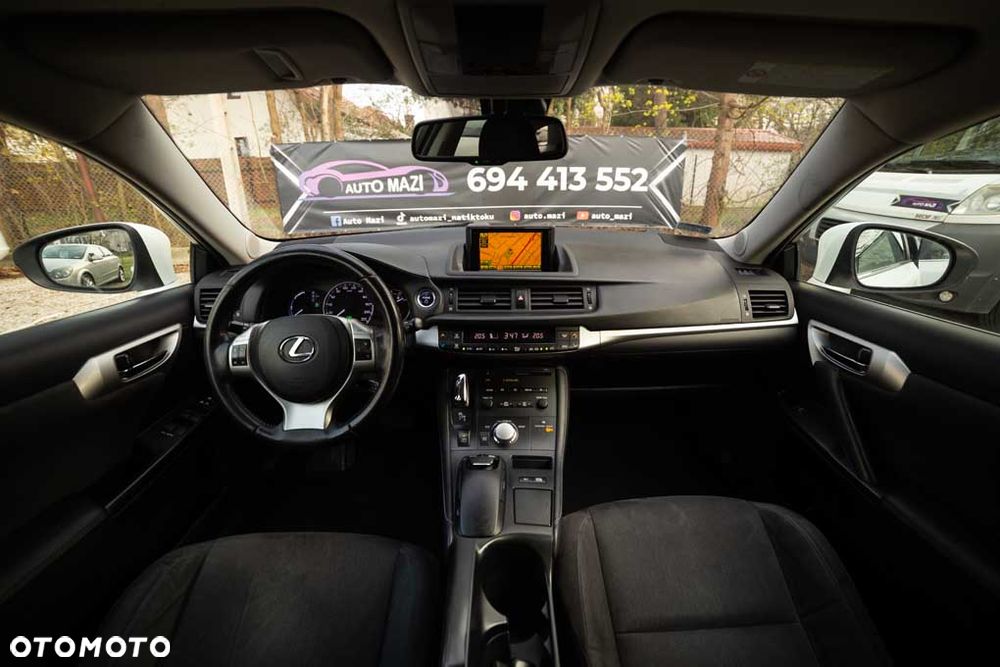 Lexus CT - 10