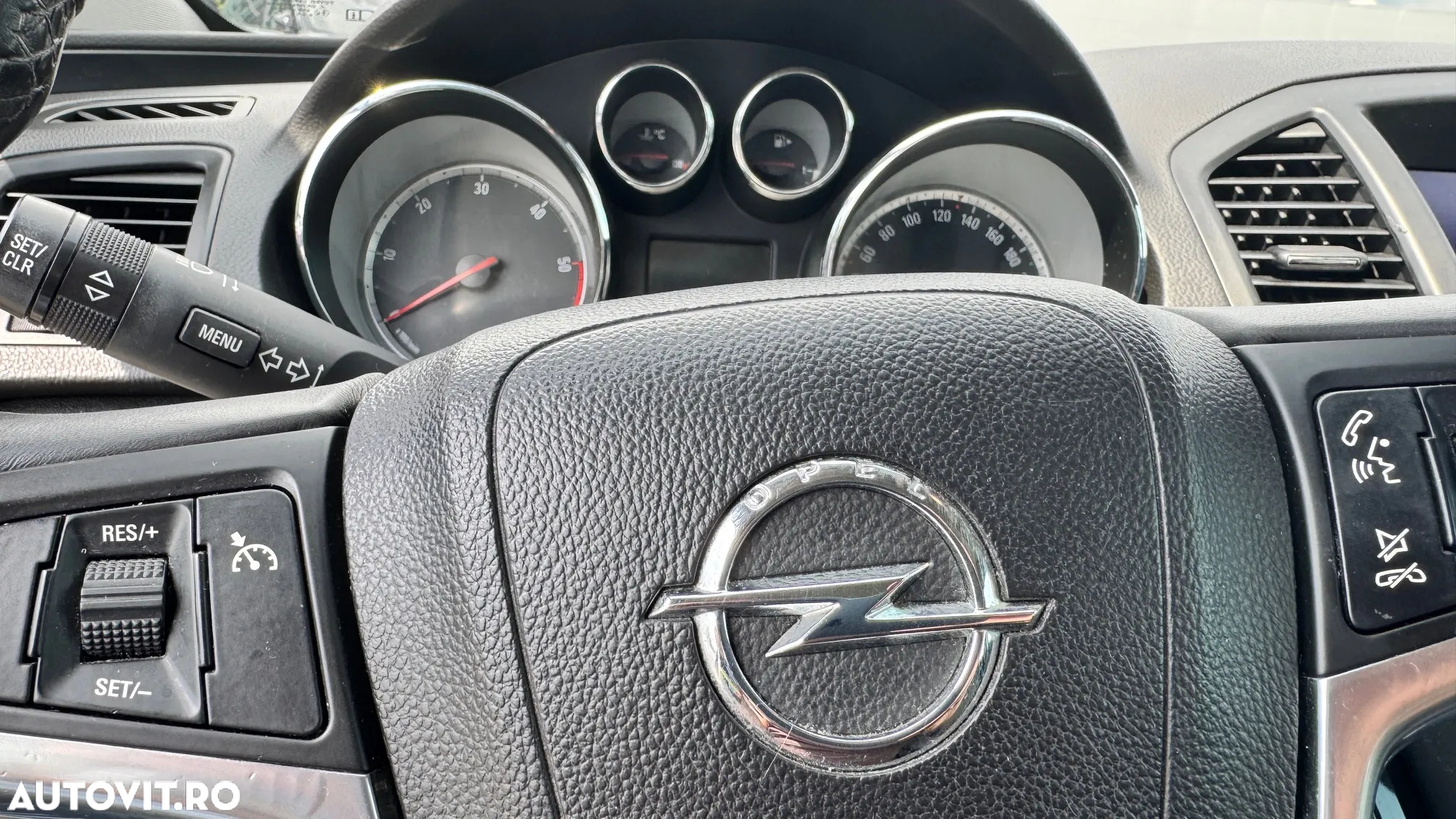 Opel Insignia 2.0 CDTI ECOFlex - 11