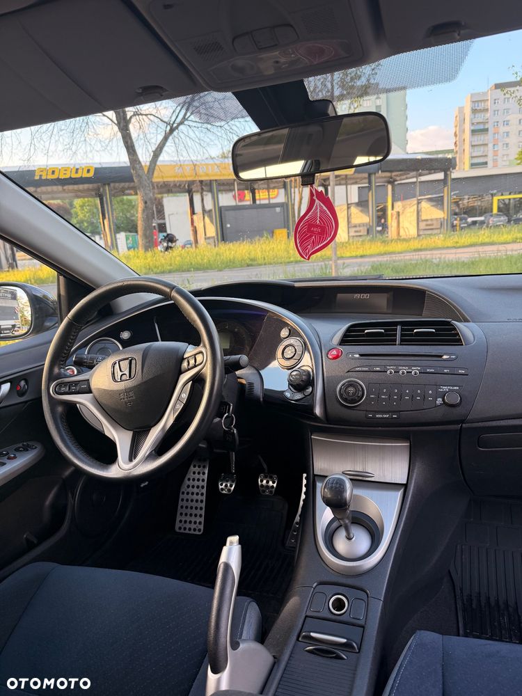 Honda Civic 1.8 Comfort - 8