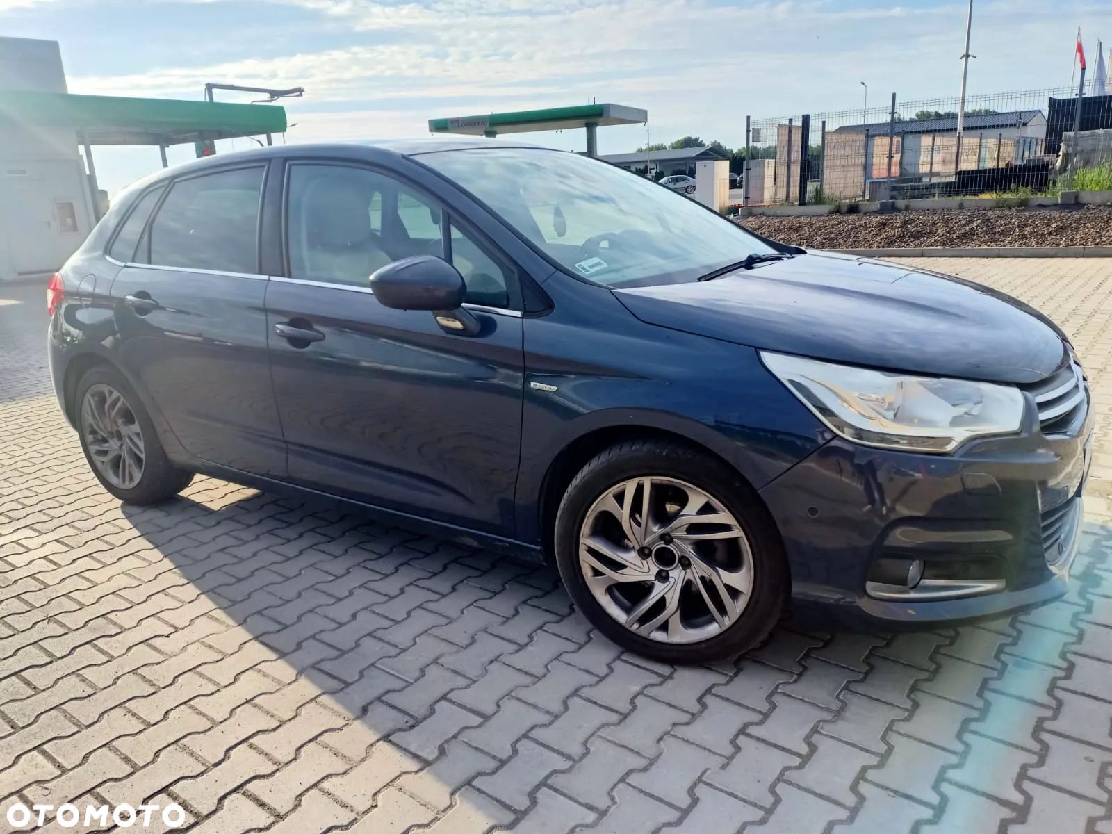 Citroën C4 1.2 e-THP Exclusive - 1