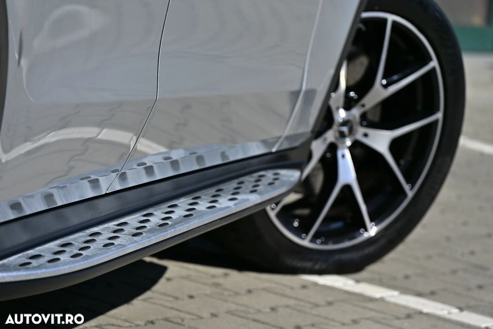 Mercedes-Benz GLC 220 d 4MATIC 9G-TRONIC AMG Line Plus - 39