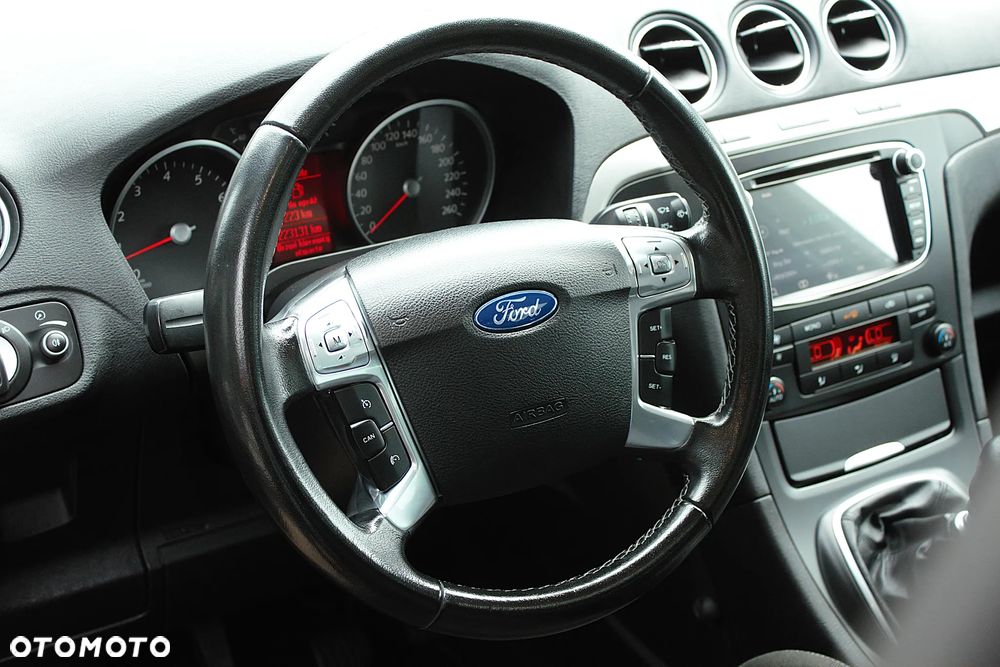 Ford S-Max 1.6 EcoBoost Trend - 24