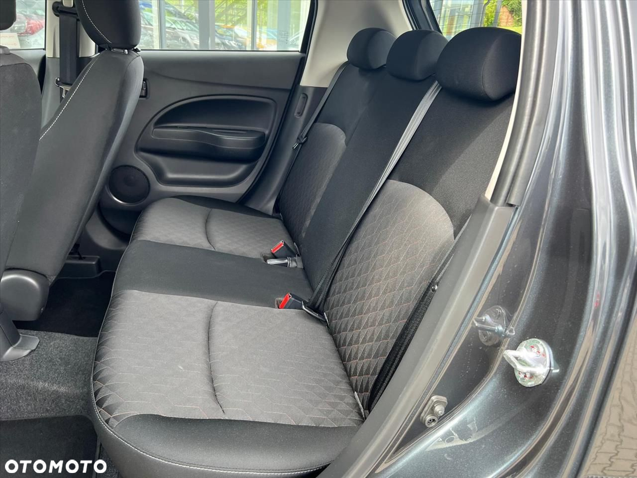 Mitsubishi Space Star 1.2 AS&G Invite - 10