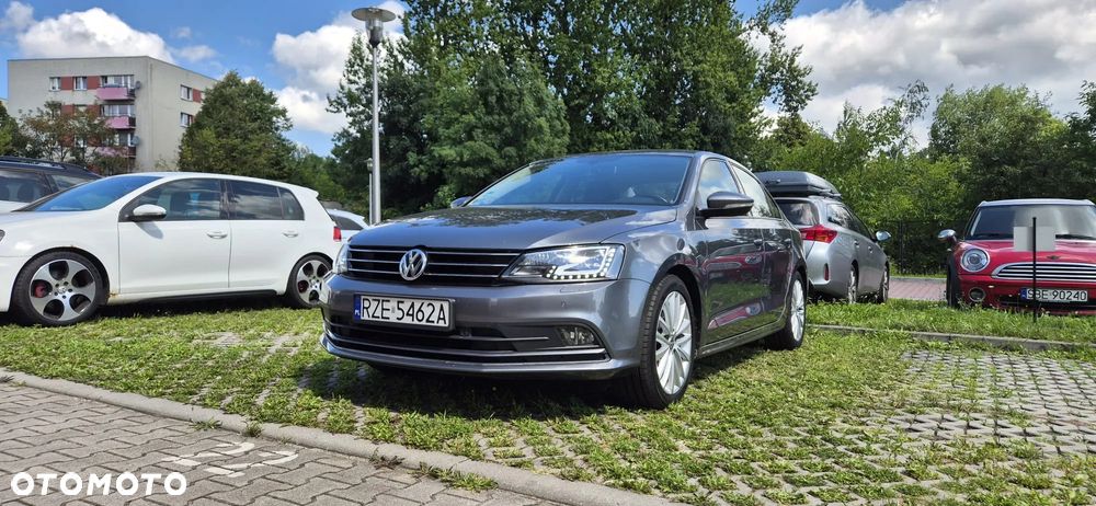 Volkswagen Jetta 1.4 TSI BMT Highline - 1