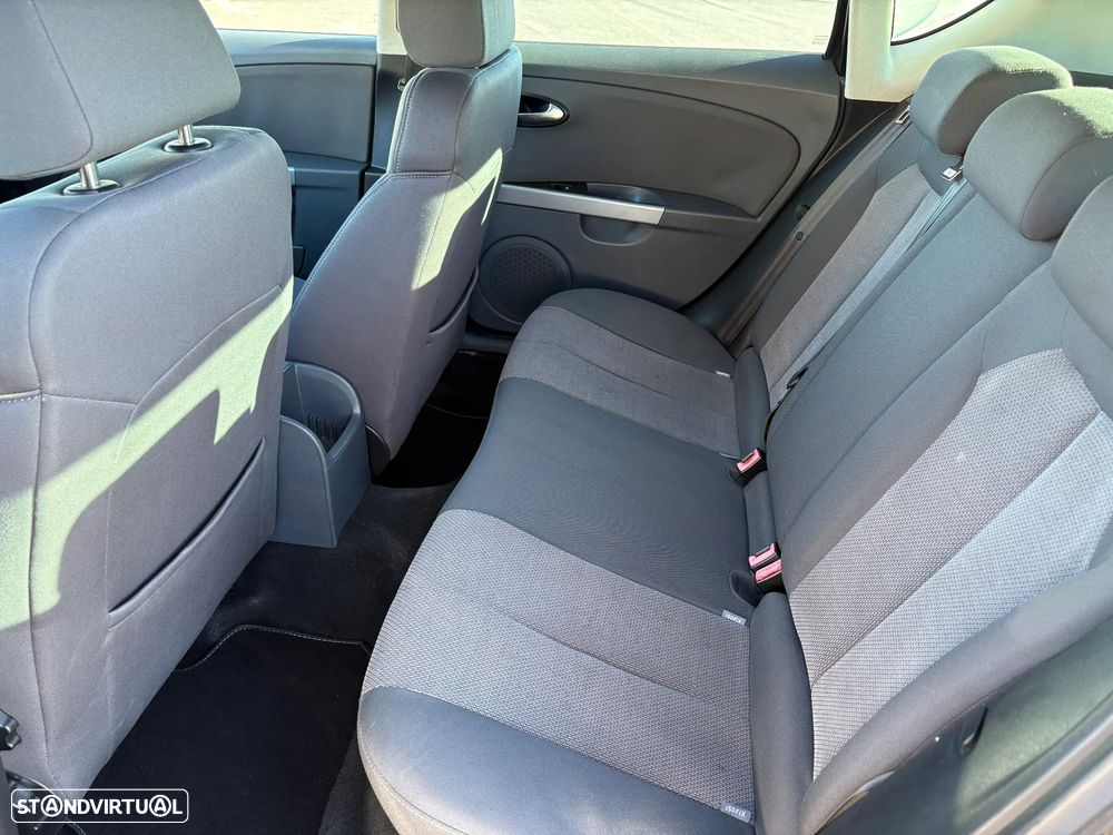 SEAT Leon 1.9 TDI Ecomotive Style - 8