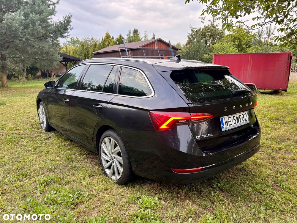 Skoda Octavia 2.0 TDI 4x4 Style DSG - 6