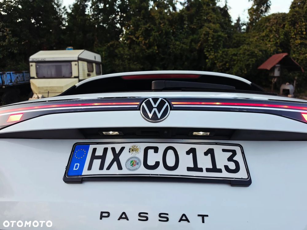 Volkswagen Passat 2.0 TDI SCR 4Mot Style DSG - 10