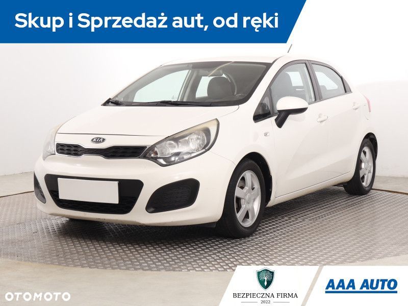 Kia Rio - 3