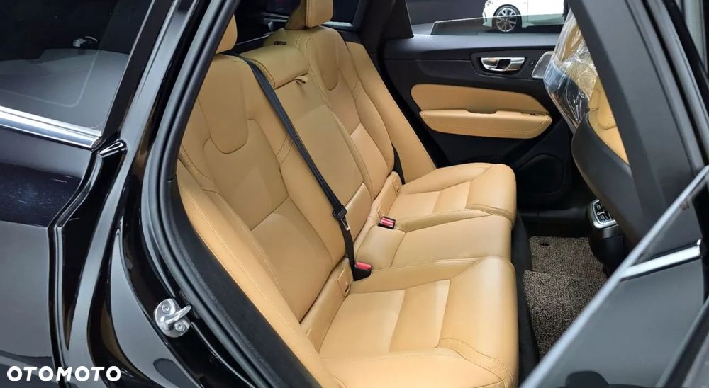 Volvo XC 60 B5 B AWD Geartronic Inscription - 13