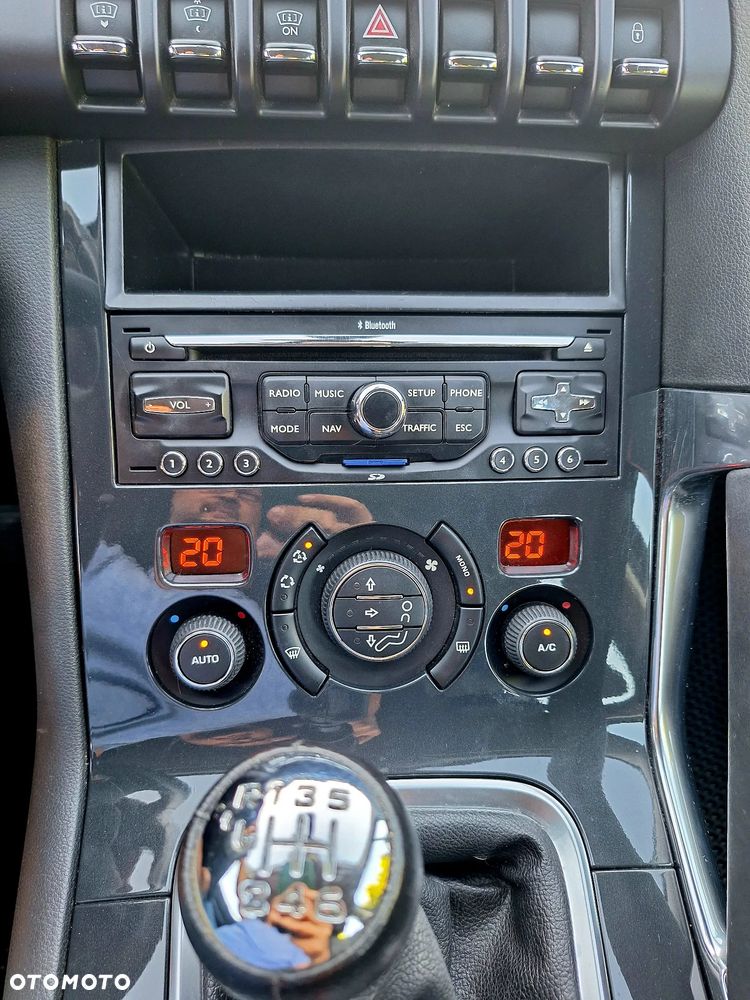 Peugeot 3008 2.0 HDi Allure - 20