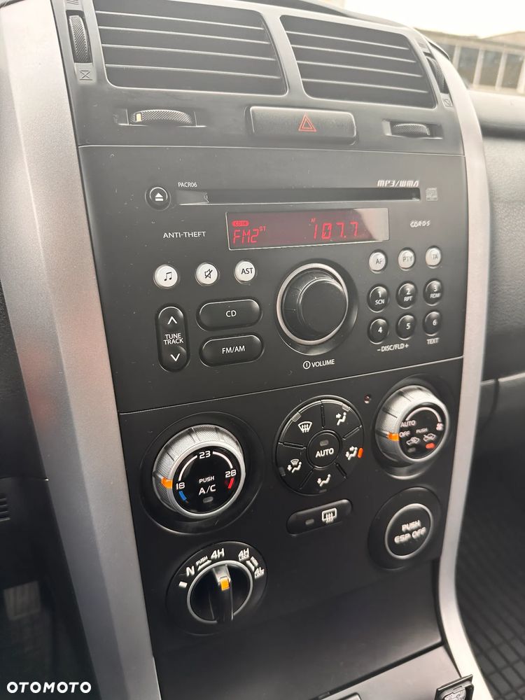 Suzuki Grand Vitara 1.9 DDiS - 5