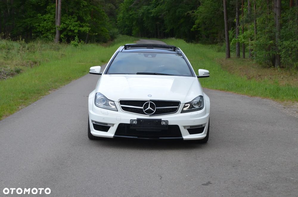Mercedes-Benz Klasa C AMG 63 S AMG Speedshift MCT 9G - 39