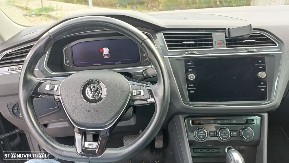 VW Tiguan 2.0 TDI R-Line DSG - 11