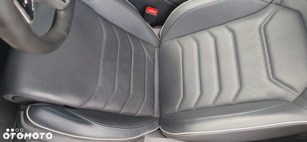 Volkswagen Touareg 3.0 V6 TSI OPF 4Motion - 26