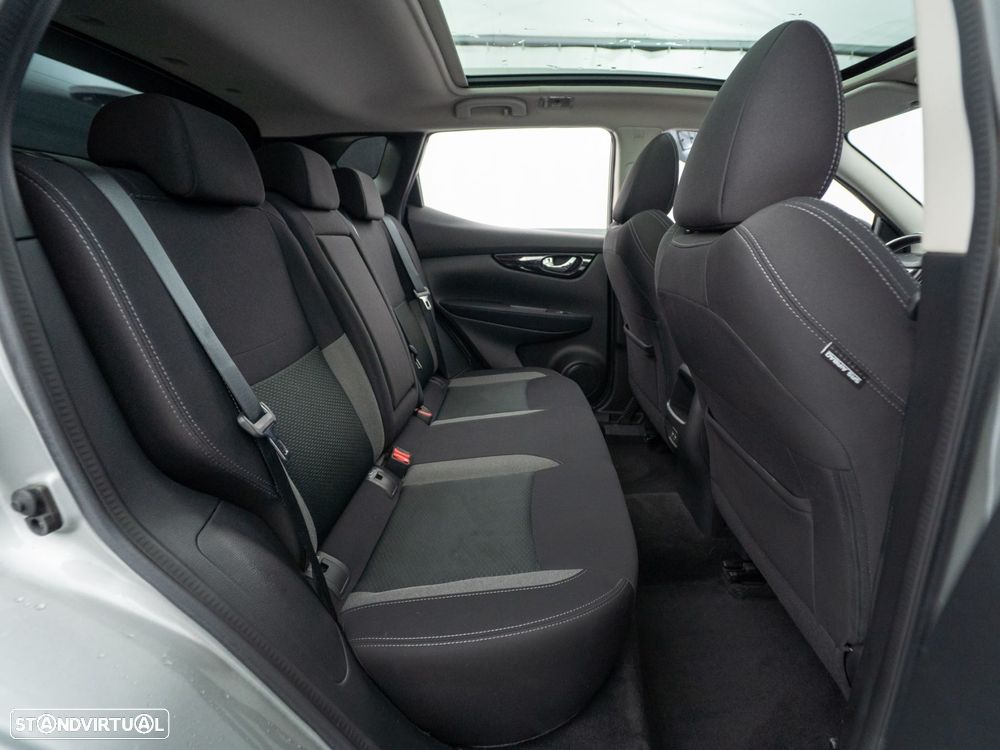 Nissan Qashqai 1.5 dCi N-Connecta - 36