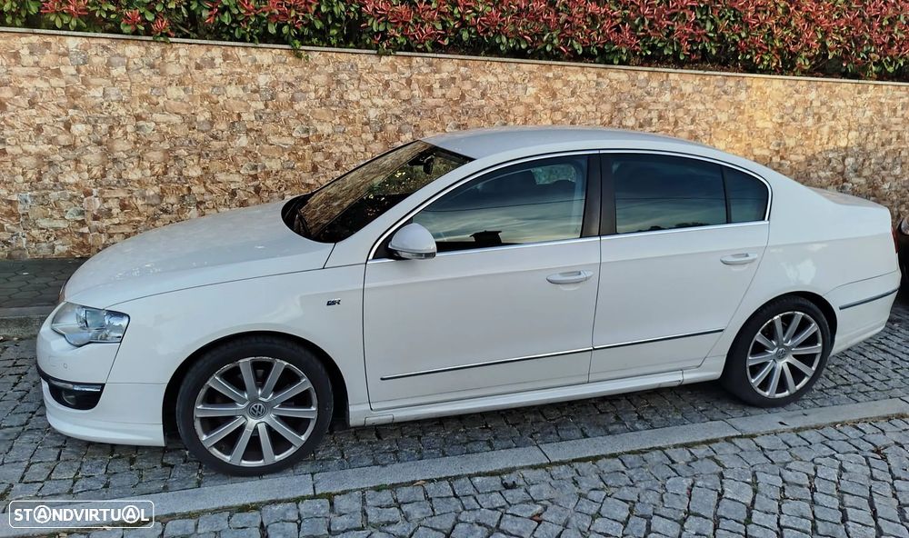 VW Passat 2.0 TDI Sportline R-Line - 2