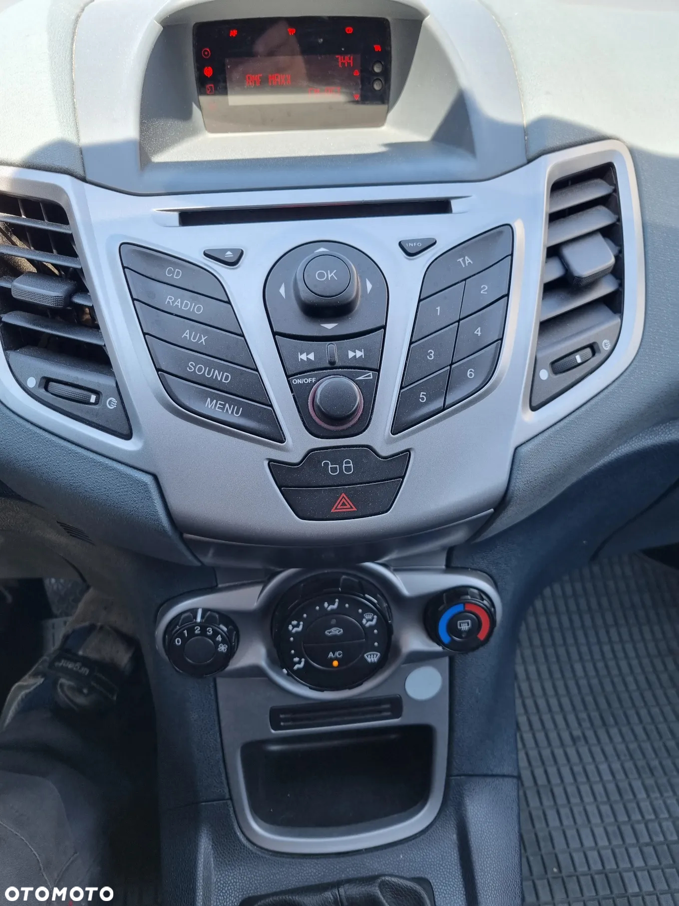 Ford Fiesta 1.25 Ambiente EU5 - 16