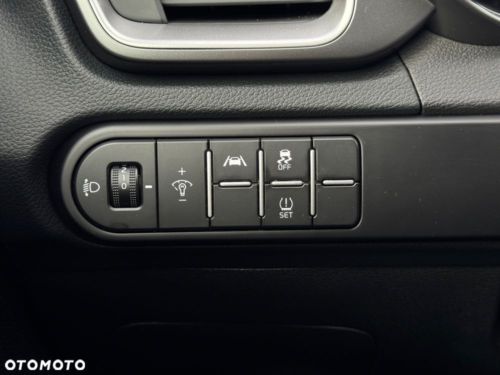 Kia Ceed 1.5 T-GDI M - 28