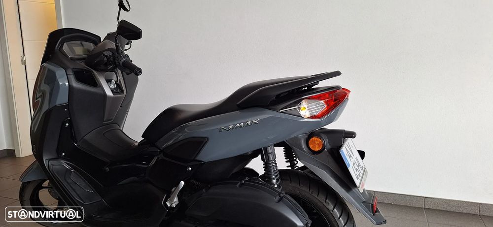 Yamaha NMAX - 10
