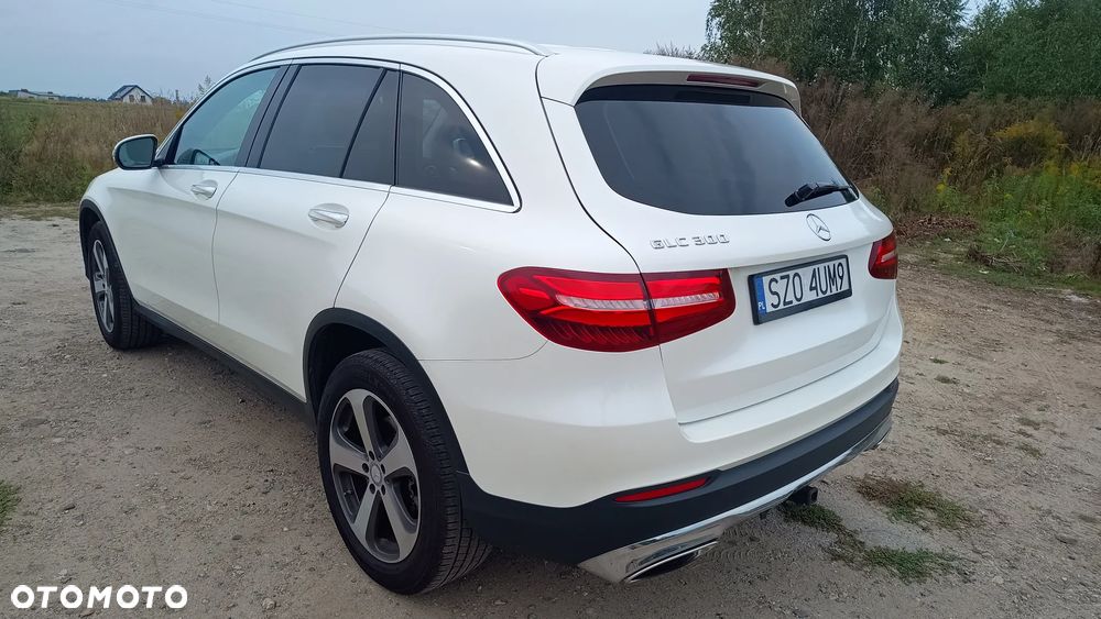 Mercedes-Benz GLC - 9