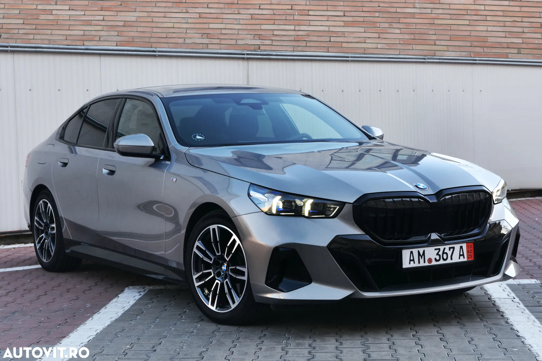 BMW Seria 5 520d xDrive AT MHEV - 2