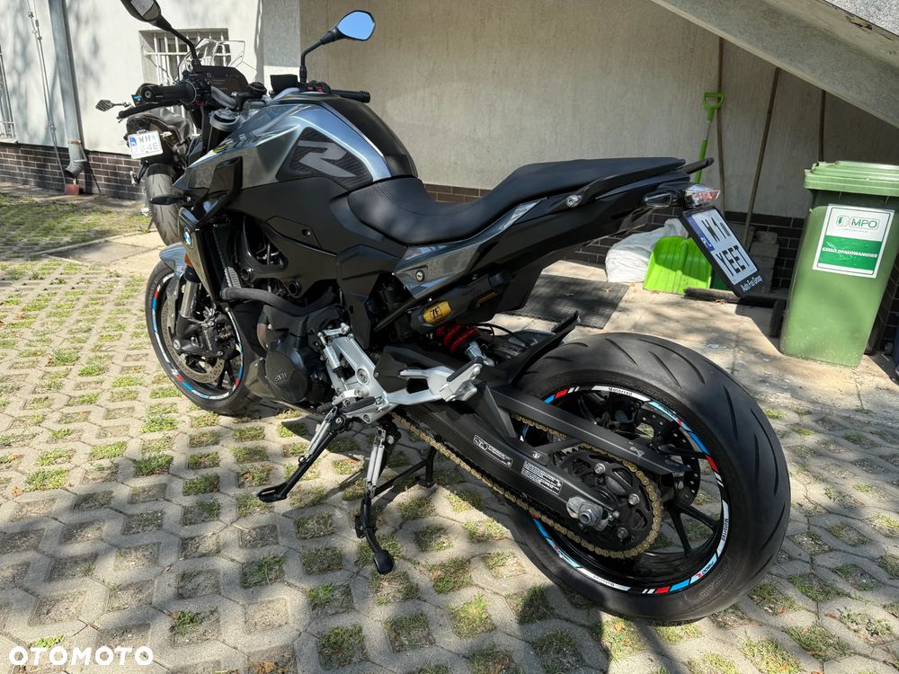 BMW F - 3