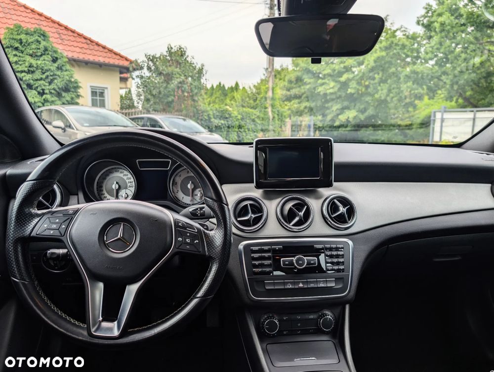 Mercedes-Benz CLA - 6