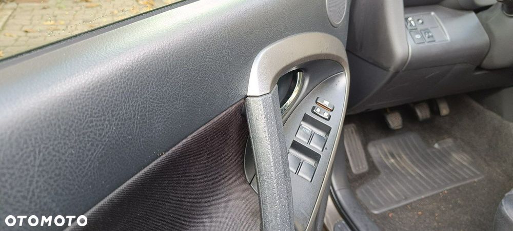 Toyota RAV4 - 13
