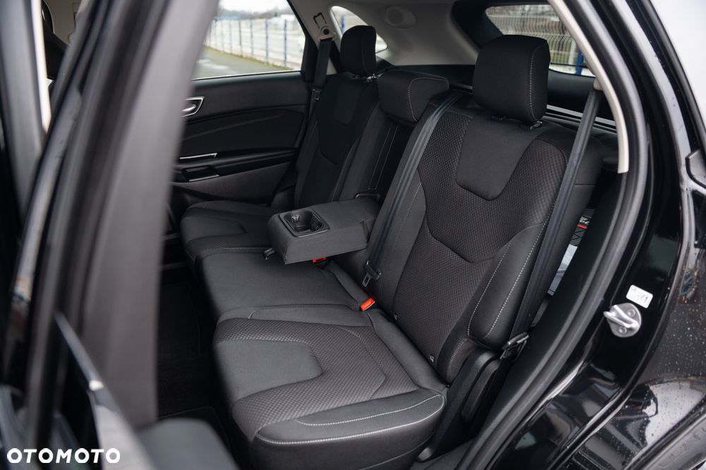 Ford Edge 2.0 TDCi 4x4 Titanium - 34