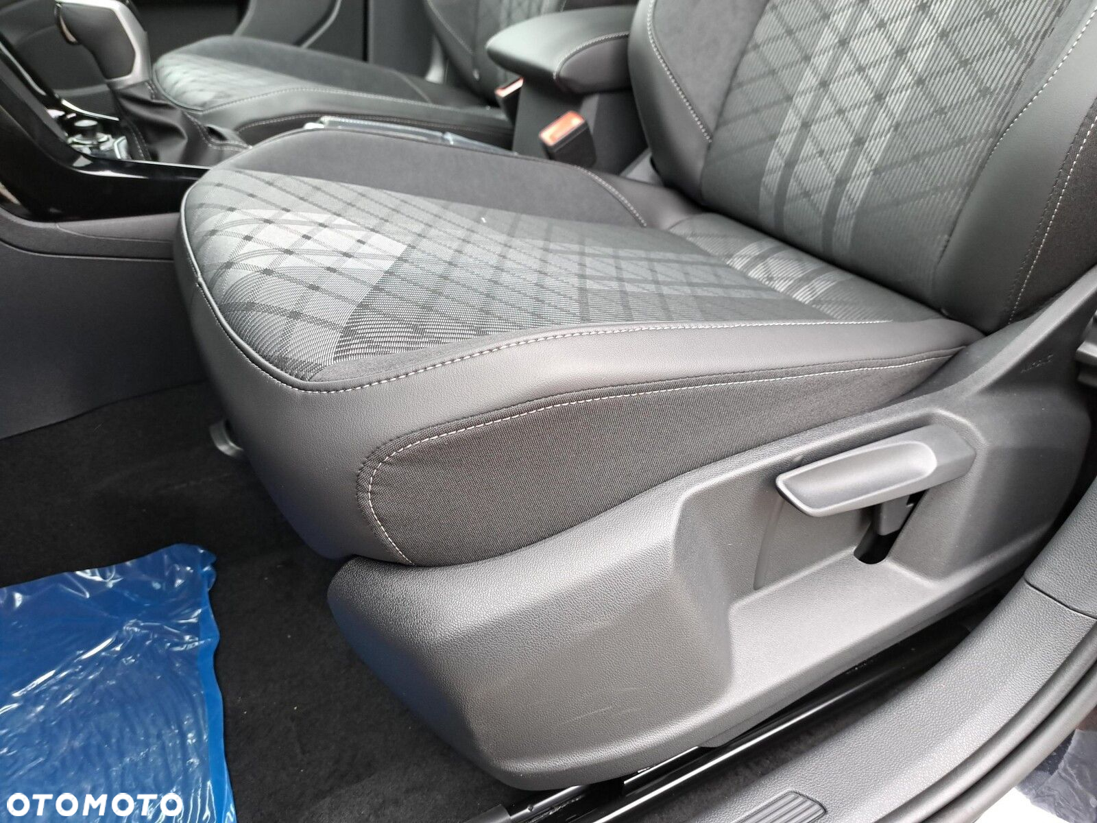 Volkswagen T-Cross 1.0 TSI R-Line Plus DSG - 13