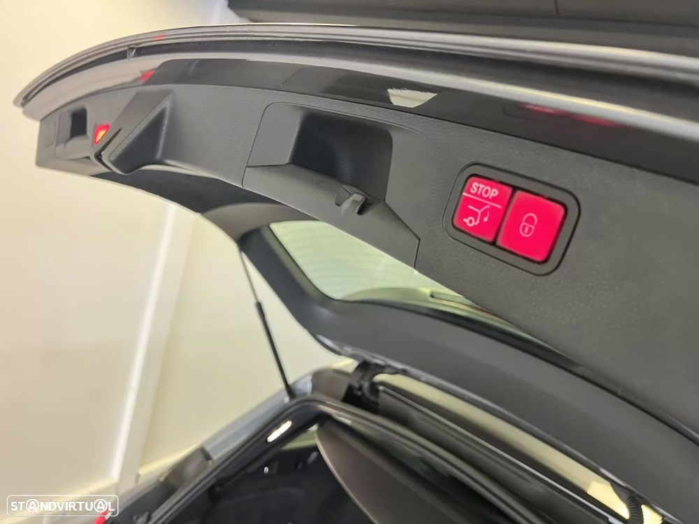 Mercedes-Benz E 220 d 4-Matic All Terrain Avantgarde + - 48