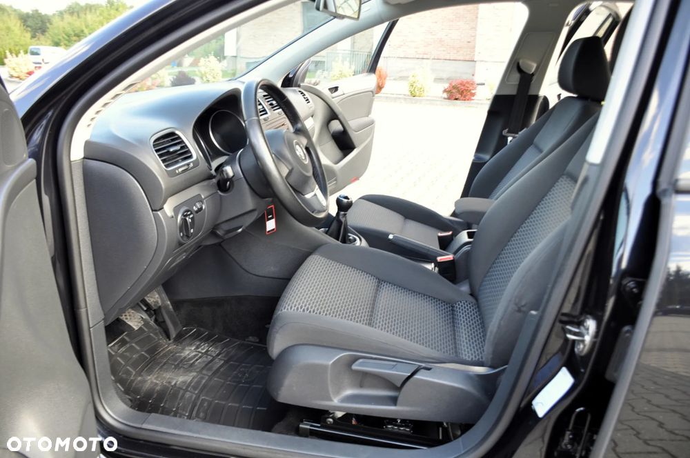 Volkswagen Golf 1.4 Comfortline - 21