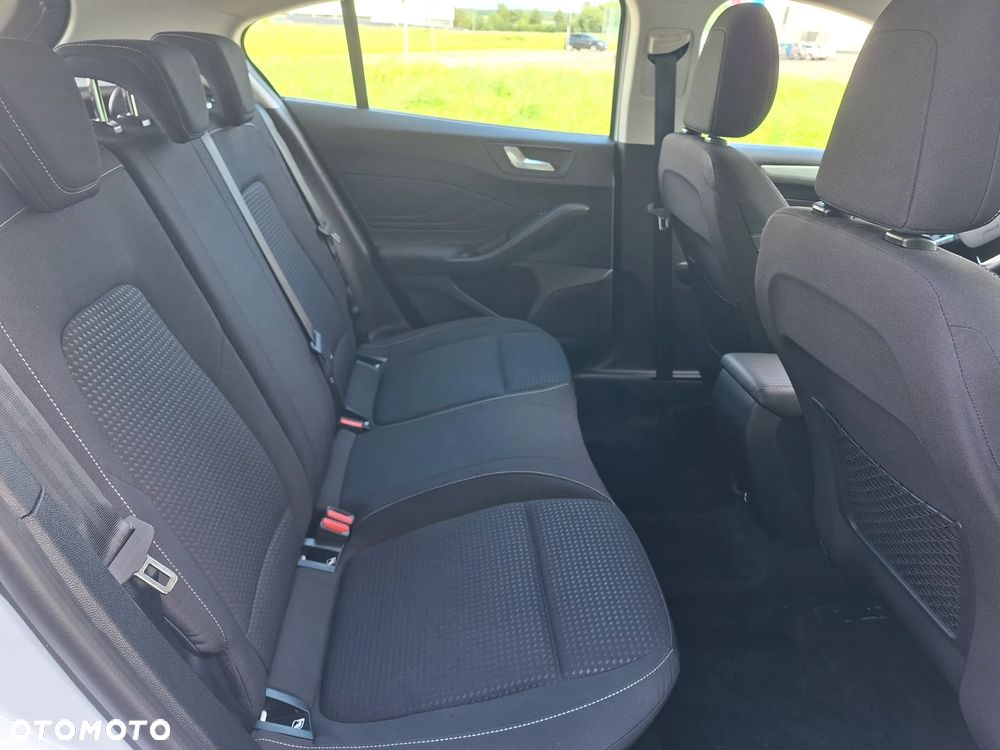 Ford Focus - 16