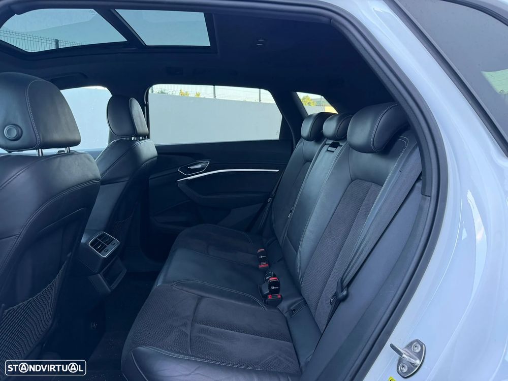 Audi e-tron 50 quattro S line - 10