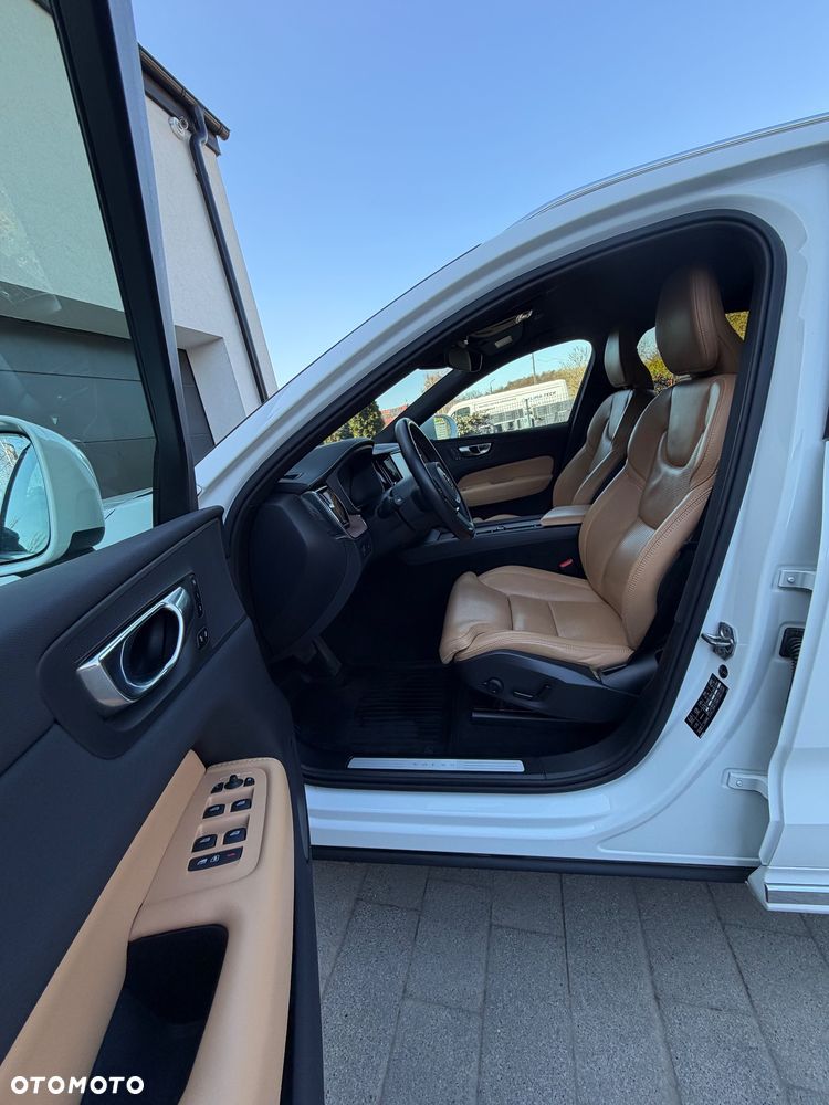 Volvo XC 60 B4 B Inscription - 12