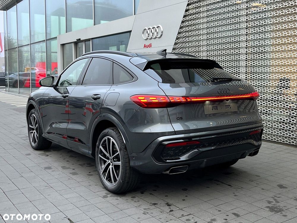 Audi Q5 Sportback - 3