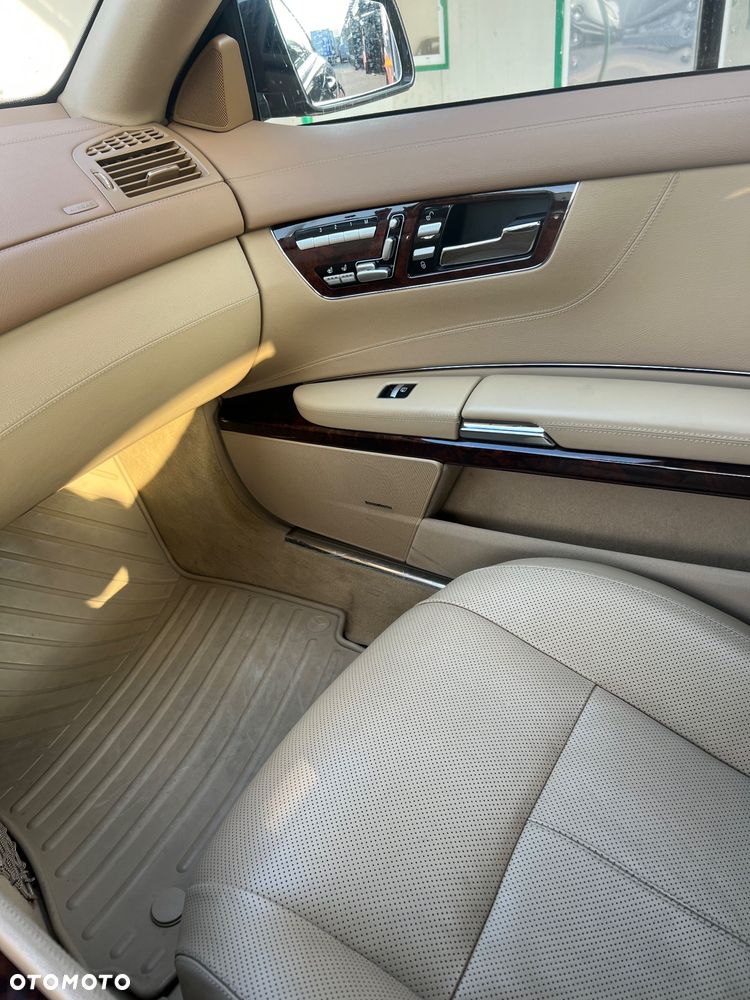 Mercedes-Benz CL 500 4-Matic BlueEff - 10