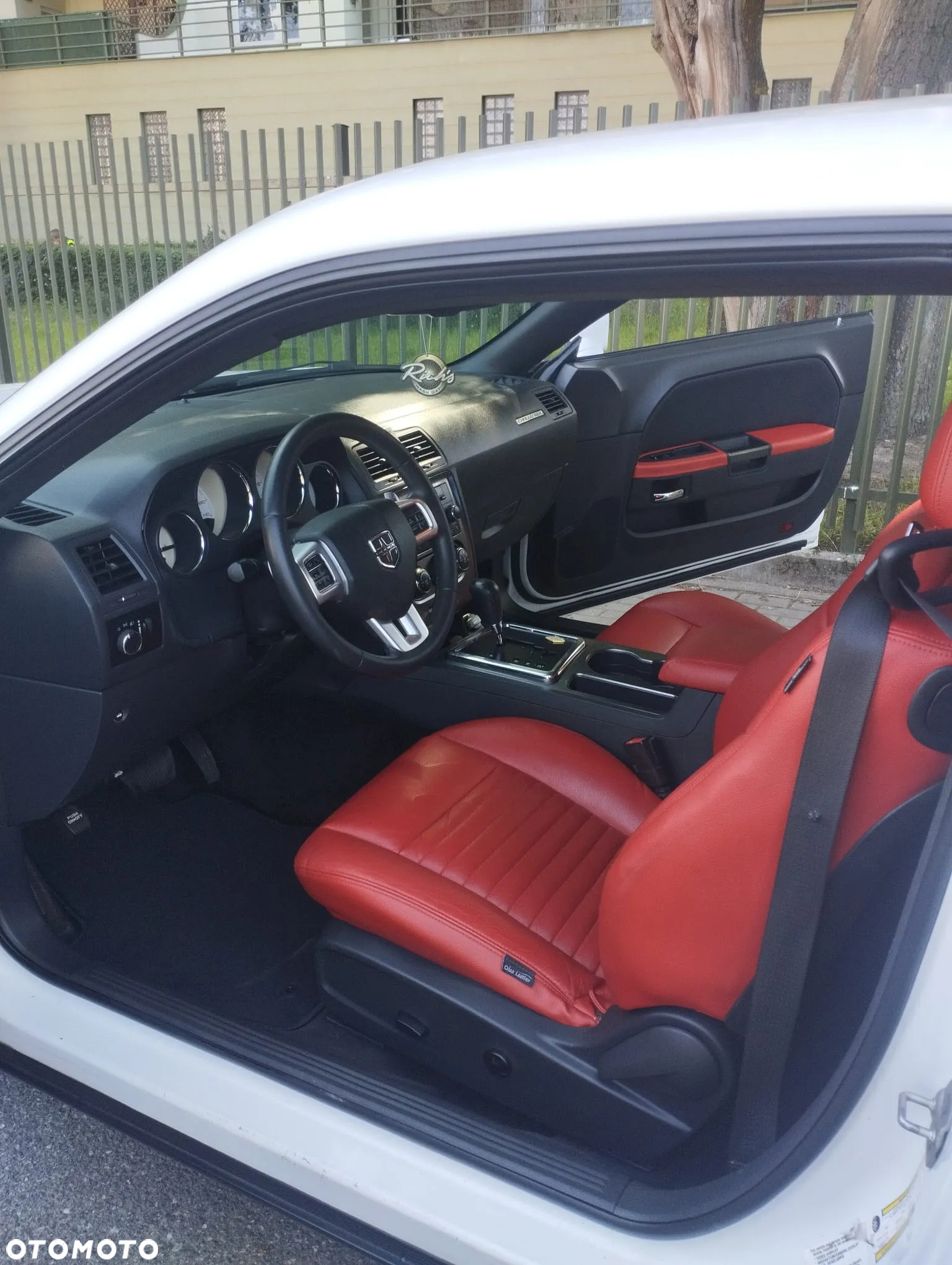 Dodge Challenger Automatik SXT Plus - 16