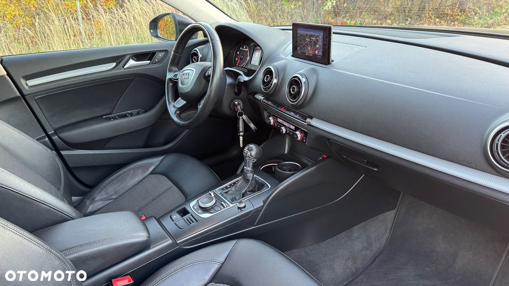 Audi A3 Sportback - 16