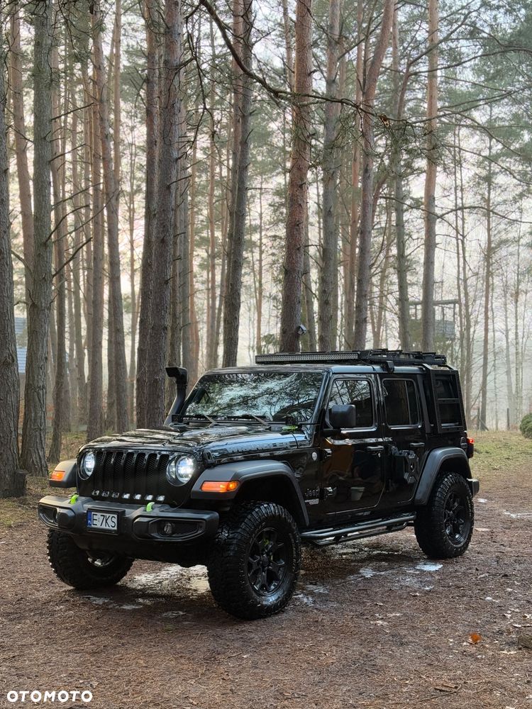 Jeep Wrangler - 1