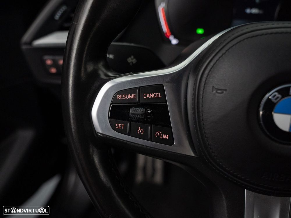 BMW 118 i Pack Desportivo M Auto - 23