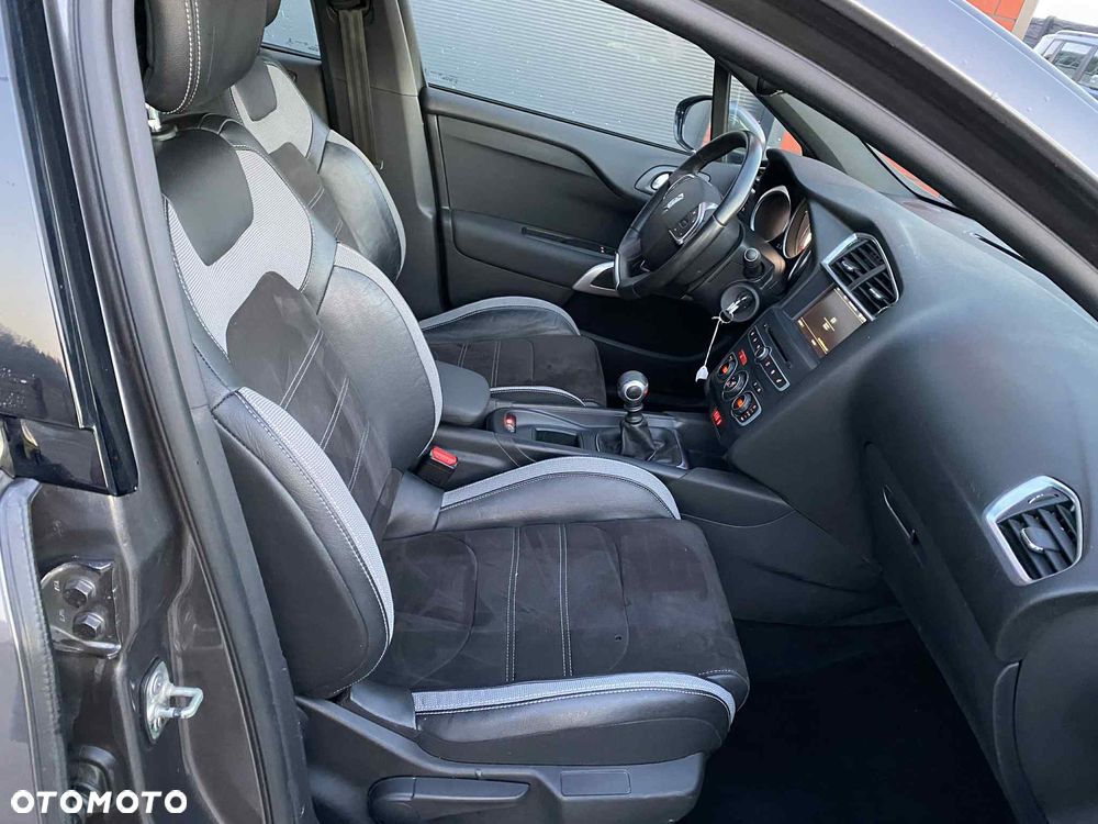 DS Automobiles DS 4 - 10