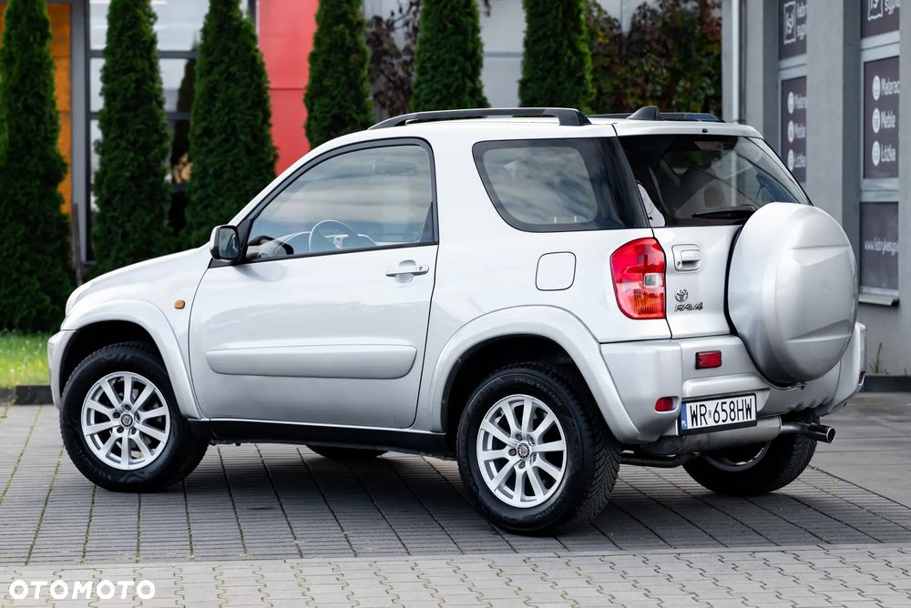 Toyota RAV4 4x4 Edition - 9