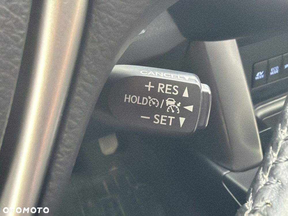 Toyota RAV4 - 23